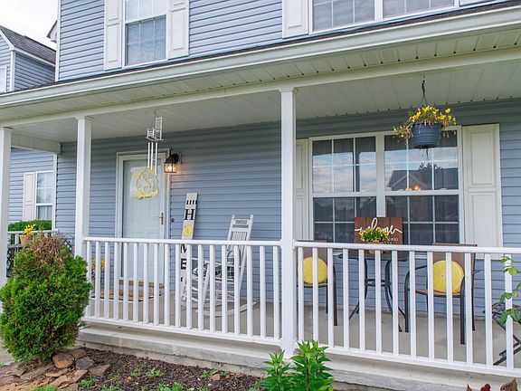 4th image of 7111 Pinecroft Ln