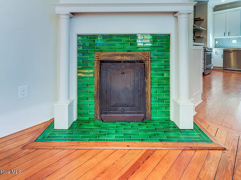 1812 Market St — Photo 11