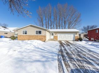1901 26 1/2 Ave S, Fargo, ND 58103