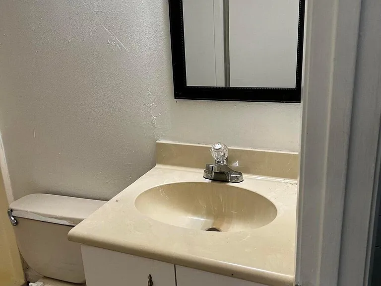 304 Maple St #5 — Photo 10