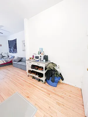 Rented by Urban Real Estate Inc | media 31