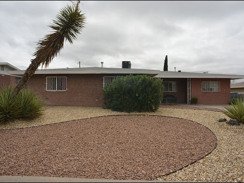 1st image of 313 De Leon Dr