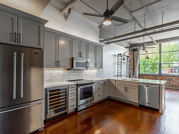 2nd image of 1301 Market St Ste 106