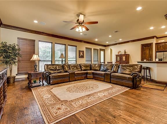5th image of 6613 Cedar Grove Dr