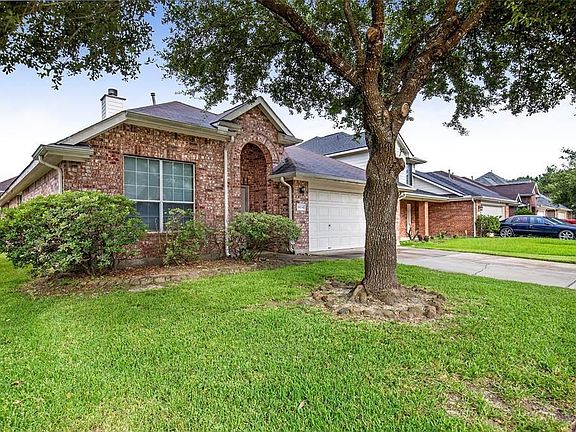 3rd image of 18134 Stone Trail Manor Dr