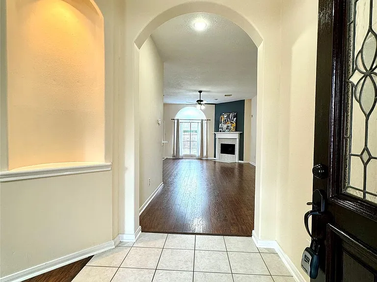3611 Sheldon Dr — Photo 2
