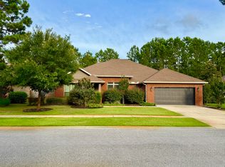 219 Canopy Cv, Freeport, FL 32439