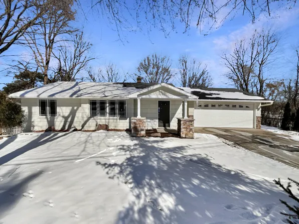 4631 Lynwood Ter, Minnetonka, MN 55345
