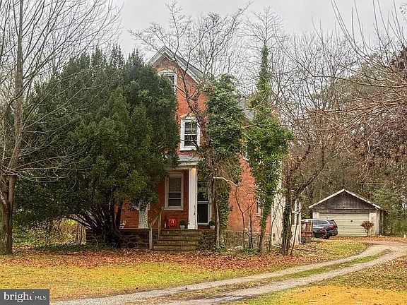 2nd image of 167 Henry Ave