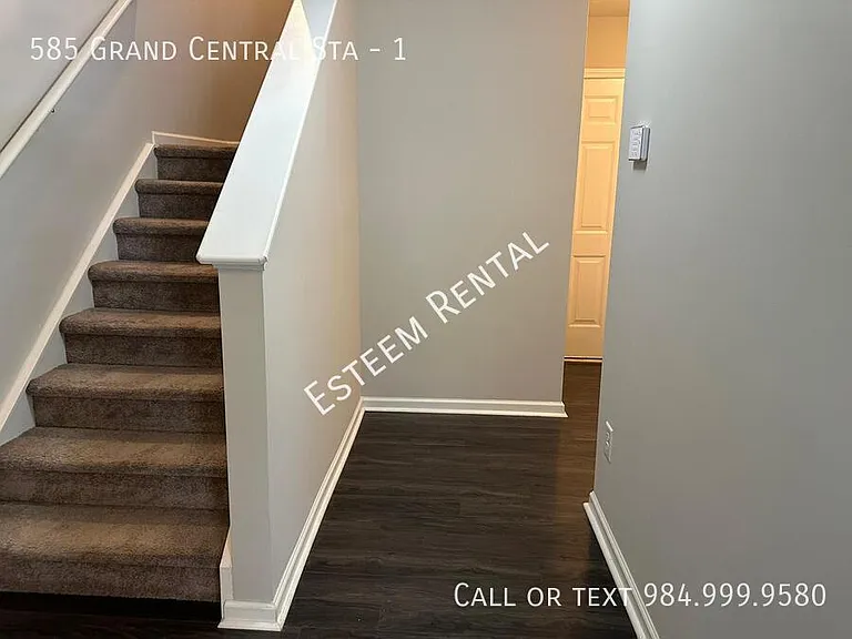 585 Grand Central Sta #1 — Photo 8