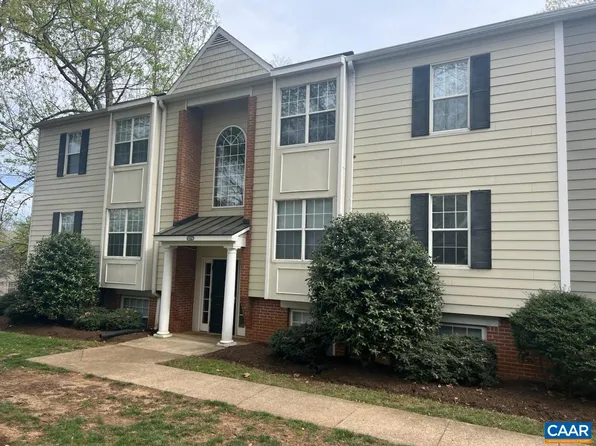 1274 Villa Ln Unit E, Charlottesville, VA 22903