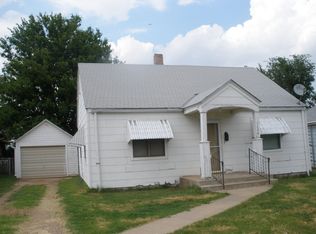 1126 Barnes Ave, Alva, OK 73717
