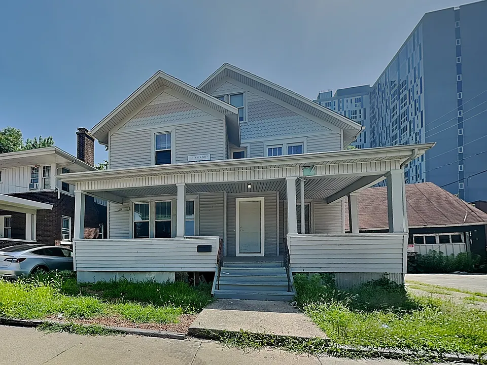 604.5 S 3rd St