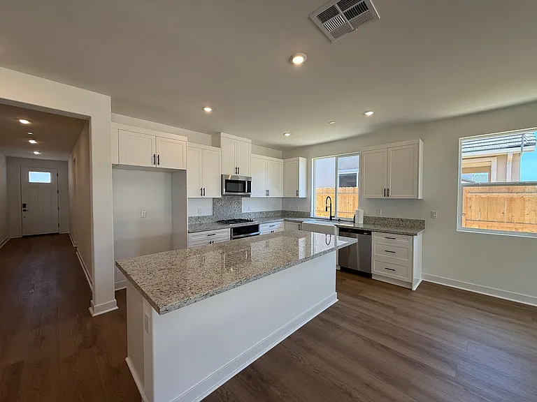 156 Coiner St — Photo 14