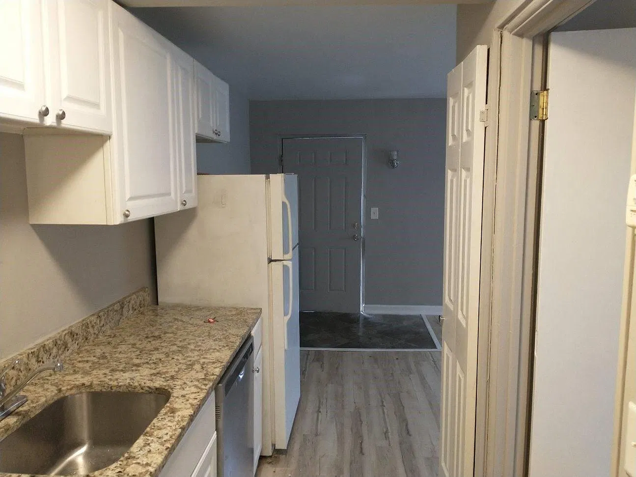 1 bed, 500 sqft, $895 — Photo 3