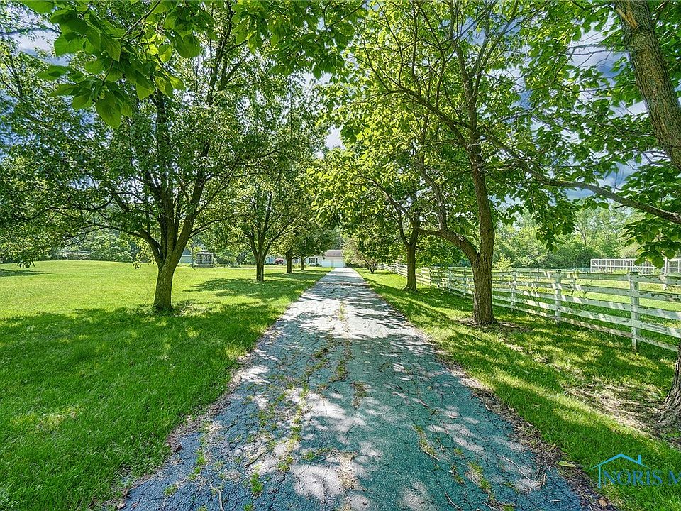 21131 W River Rd, Grand Rapids, OH 43522 MLS 6104034 Zillow