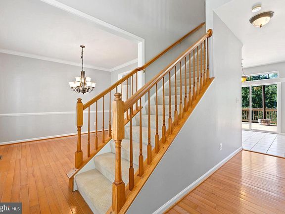 2nd image of 2857 Myrtlewood Dr