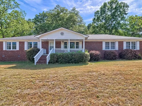 331 Holloway St, Pomaria, SC 29126