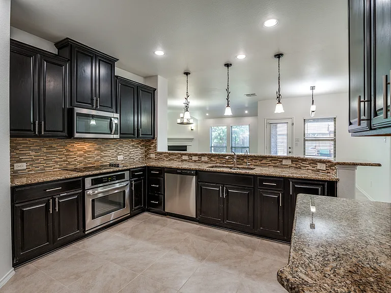 112 Mount Olive Ave — Photo 8