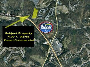 422 Riverside Rd, Sugar Hill, GA 30518