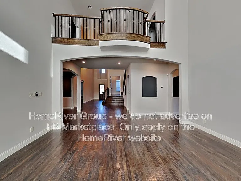 941 Jessica Ln — Photo 8