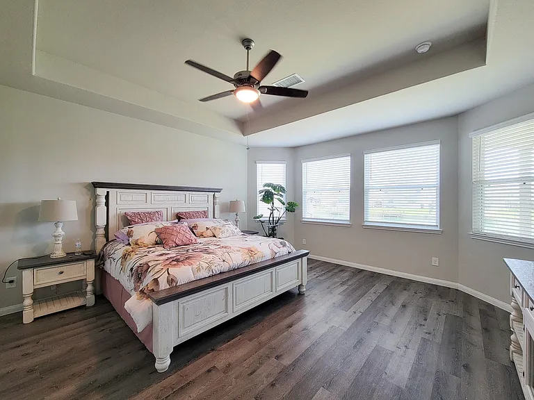 24822 Adami Veduta Ct — Photo 32