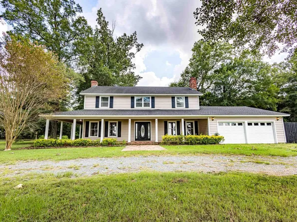 822 Burkett Rd, Oak Grove, LA 71263