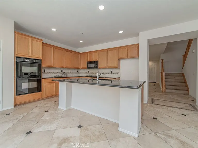 16432 Landmark Dr — Photo 11