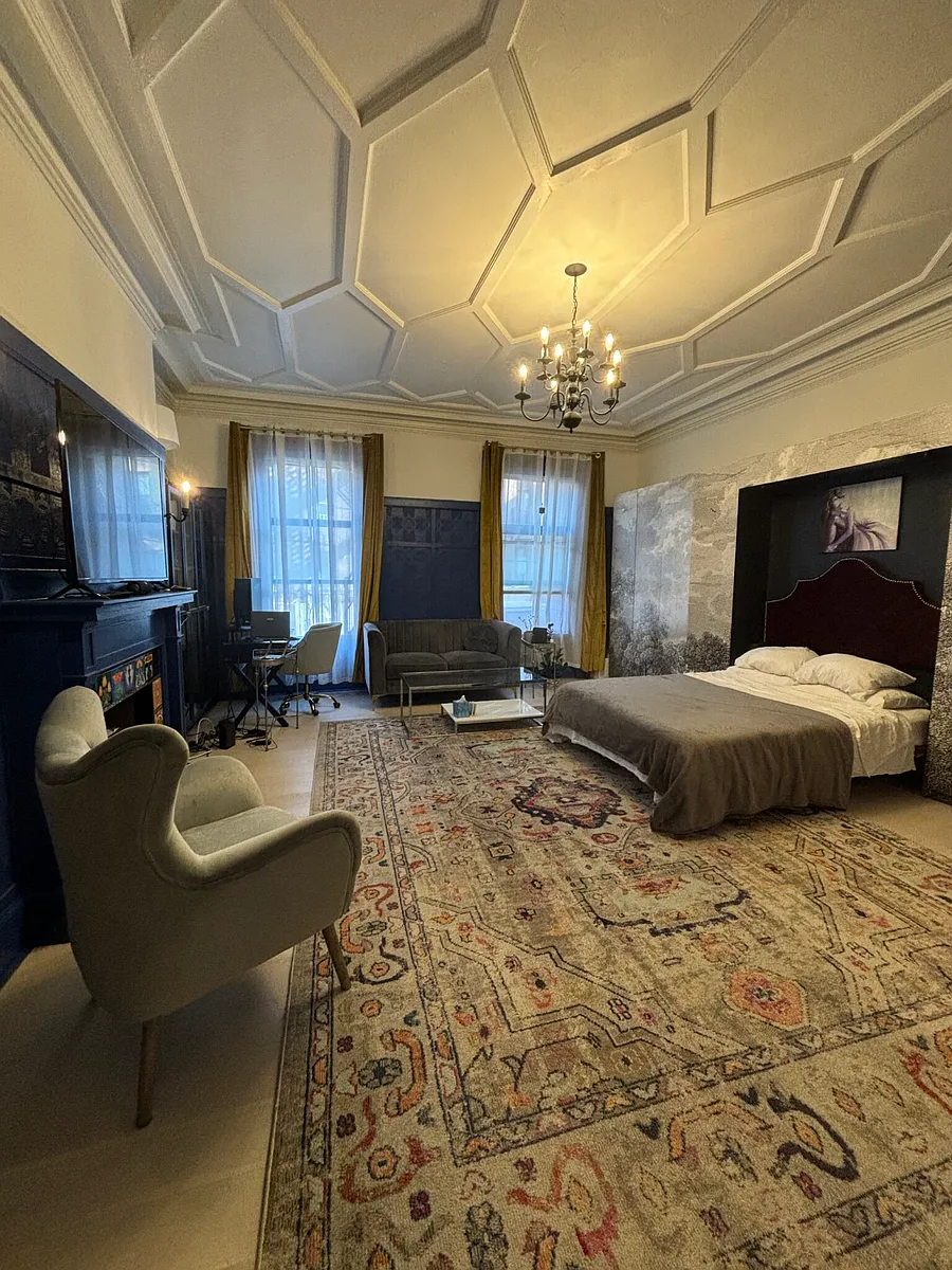 Building Photo - 189 Beacon St #4