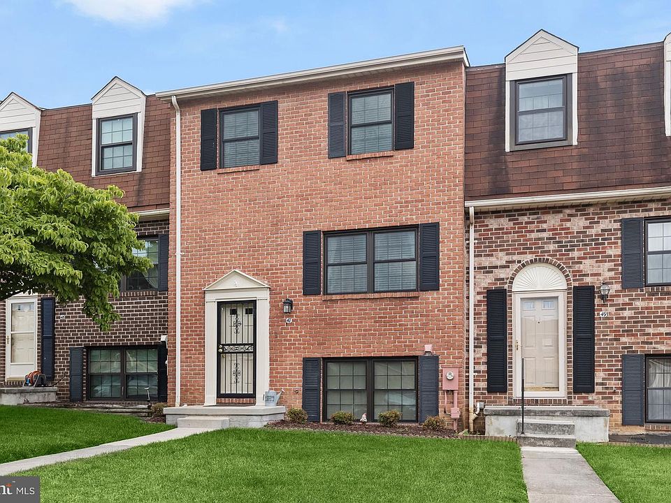 1st image of 47 Winslow Park Dr