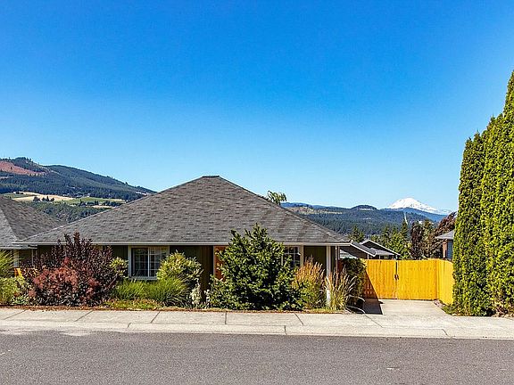 Mature plants offer privacy