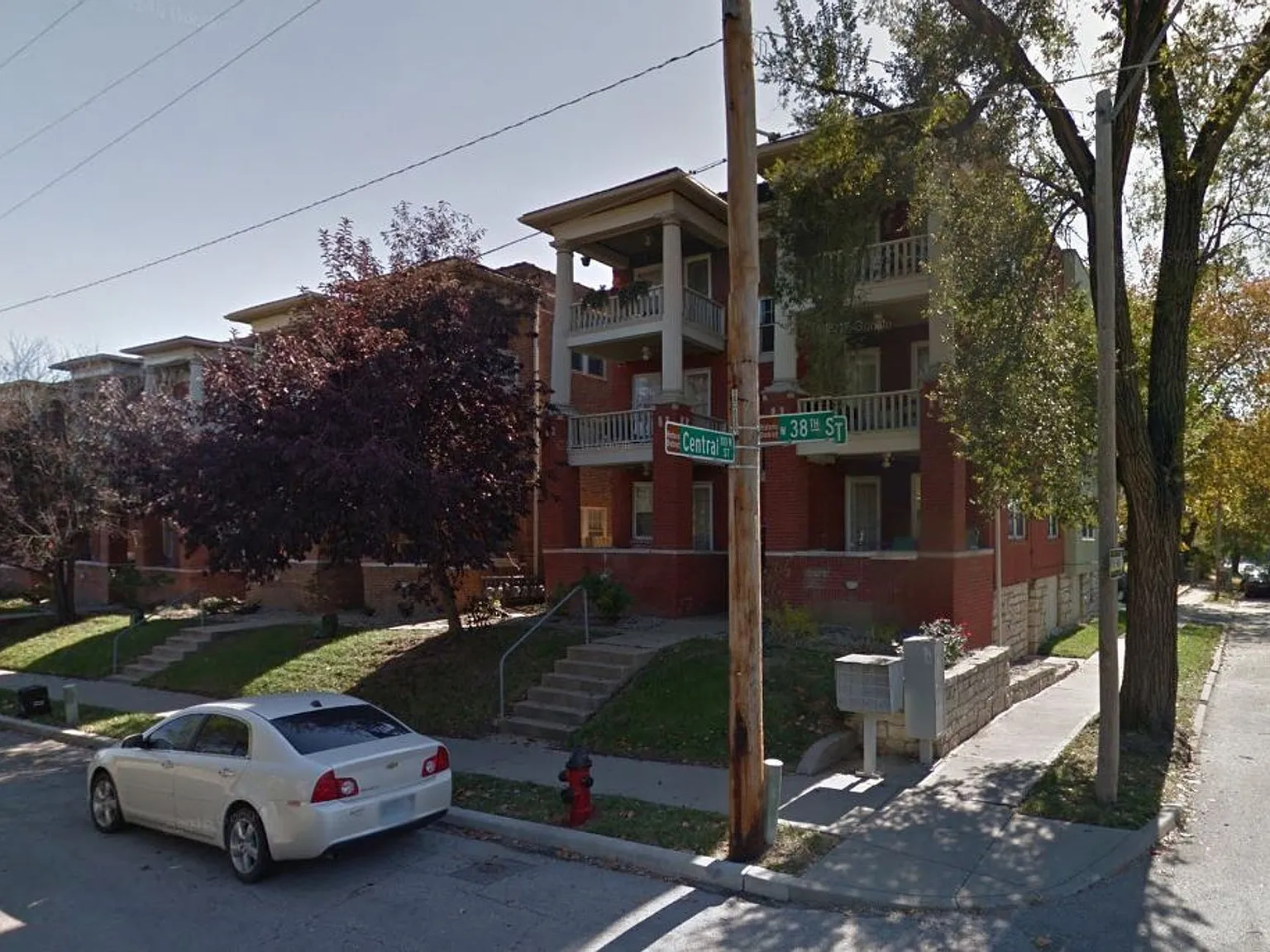 Garden Apartments — Photo 4