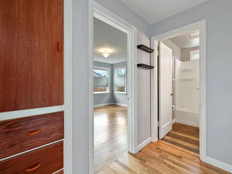 1223 Puget St NE — Photo 12