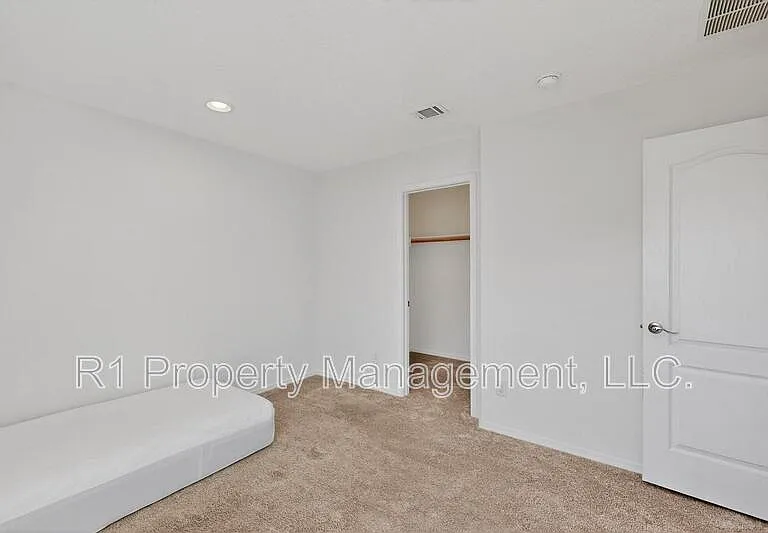 108 Hue St SW — Photo 48