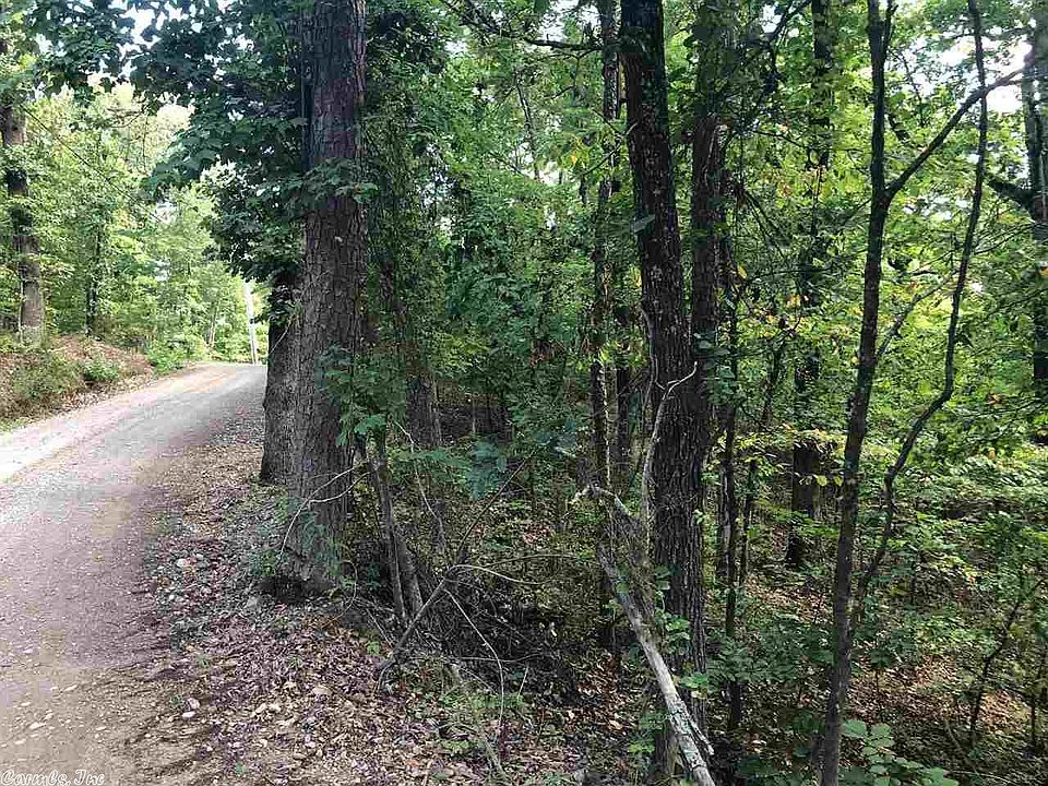 2nd image of Schwinn Hill Rd