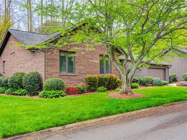 591 Ridgehaven Dr, Winston Salem, NC 27104