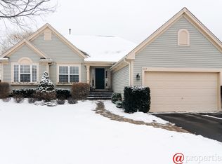 457 Farnsworth Cir, Pt Barrington, IL 60010