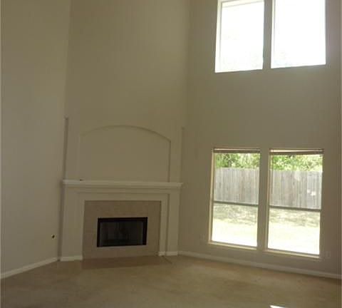 5th image of 8207 Creekside Willow Ct