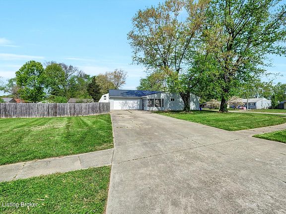 4th image of 13324 Horncastle Way