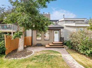 2208 NW Alexander St SE, Calgary, AB T2G 4J6