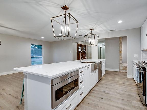 5th image of 7810 La Sobrina Dr