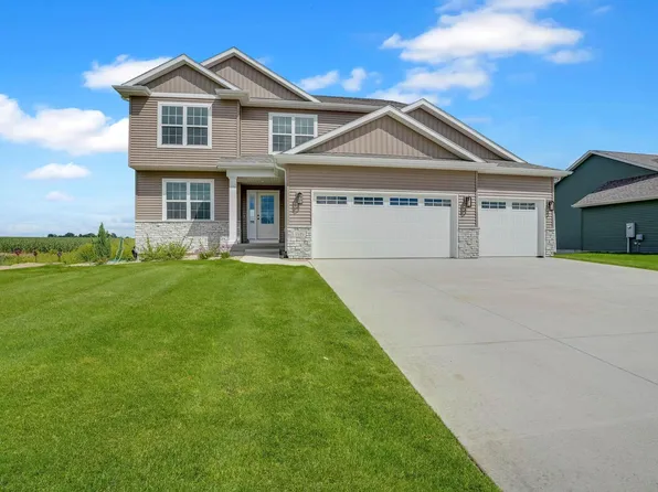 1416 Partridge Ln, Waterloo, IA 50701