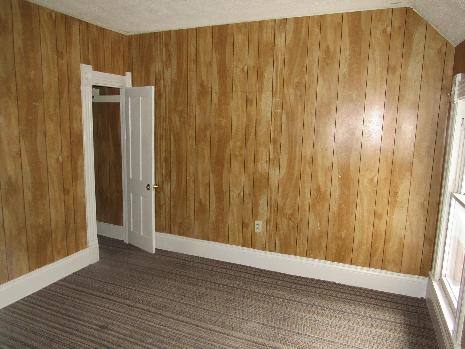 4 bed, 1500 sqft, $1,600 — Photo 3