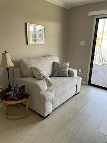 925 Iglesia Dr — Photo 12