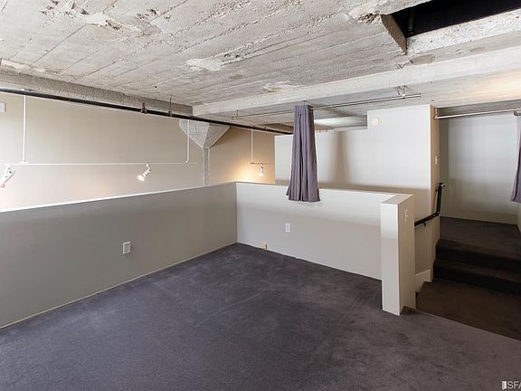 4th image of 601 4th St Unit 324