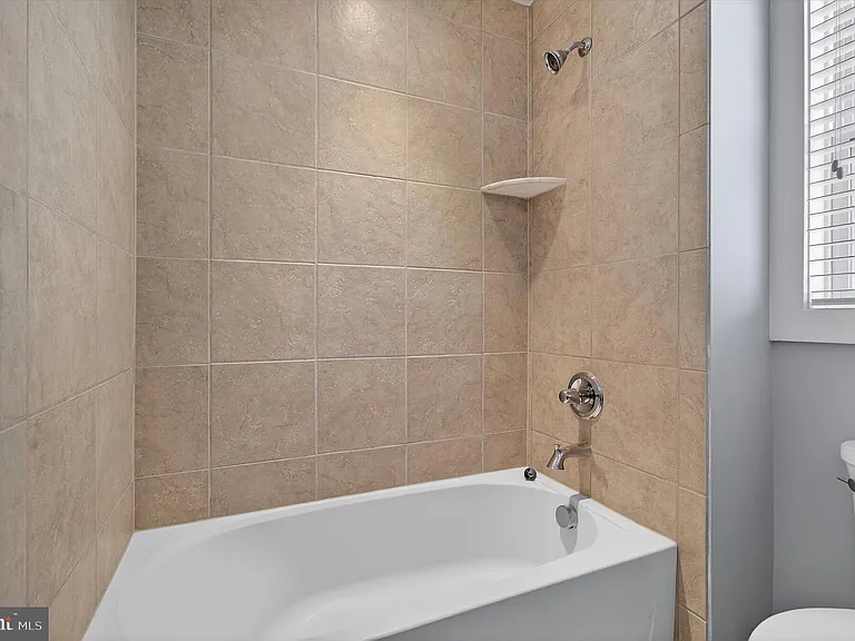 22463 Verde Gate Ter — Photo 28