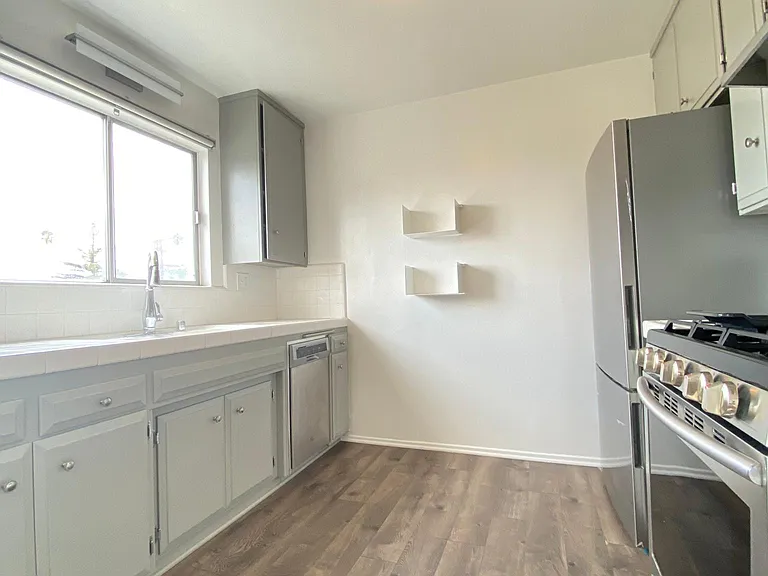 1515 Oak St #34 — Photo 7