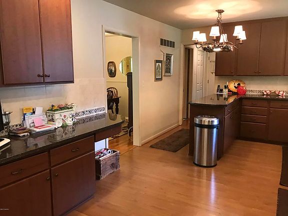 5th image of 1801 Almeda Dr