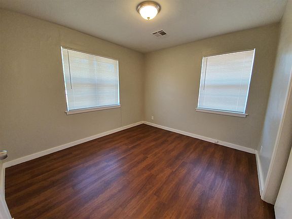 4th image of 2205 Hasley Dr