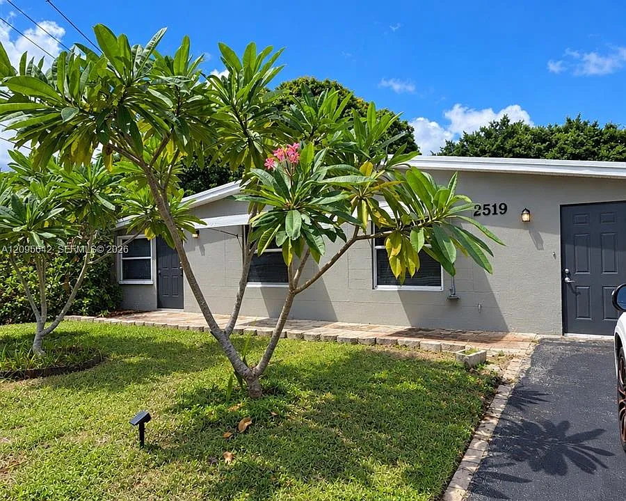 2519 NW 62nd Ter